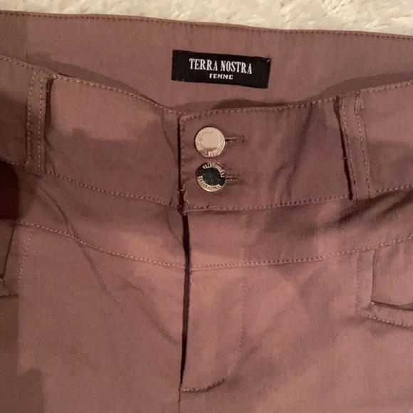 Brown/taupe cropped pant with cutouts👖 - Picture 4 of 6